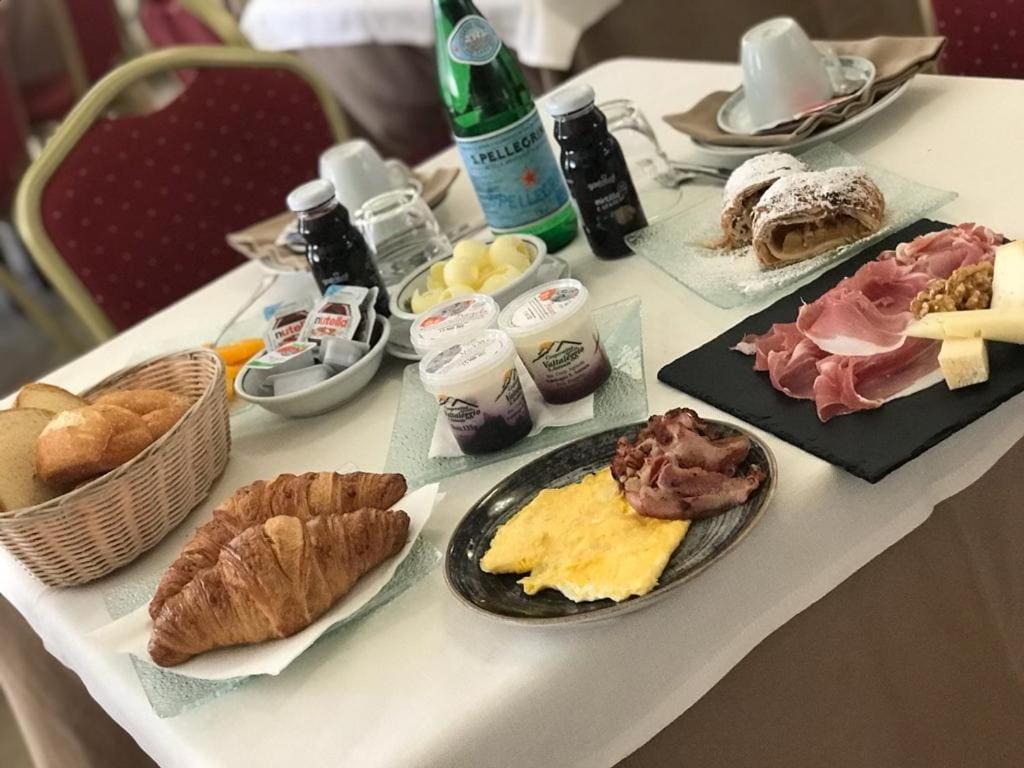 Da Gianni Hotel Zogno Ngoại thất bức ảnh